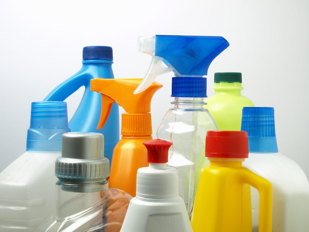 CLP Regulations: Chemical label bottles